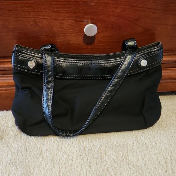 Thirty-one black skirt purse with covers